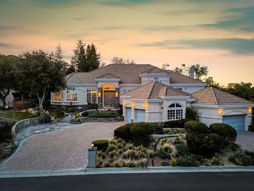 8451 Goldenrod Cir, Gilroy, CA, 95020 | Card Image