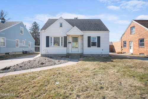2544 Cawdor Rd, Oregon, OH, 43616-3808 | Card Image