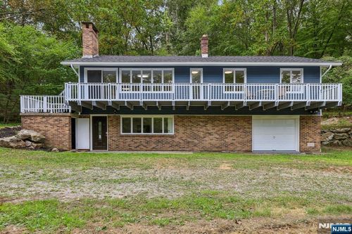 58 Lilly Rd, Wanaque, NJ, 07465-2412 | Card Image