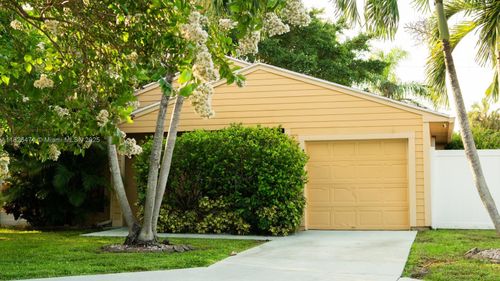 8443 Garden Gate Pl, Boca Raton, FL, 33433-7606 | Card Image