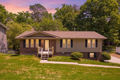 5412 Village Garden Dr, Ooltewah, TN, 37363-9007 | Card Image