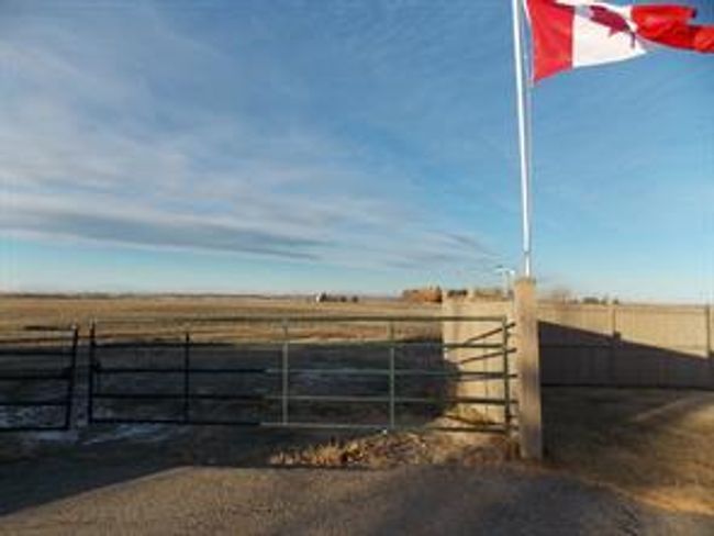 77 - 5210 65 Ave, Home with 3 bedrooms, 2 bathrooms and 3 parking in Olds AB | Image 46