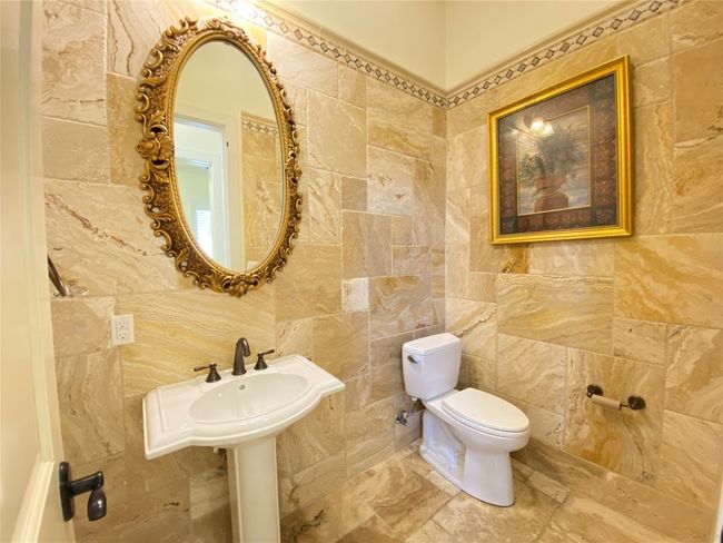 Half Bathroom | Image 26