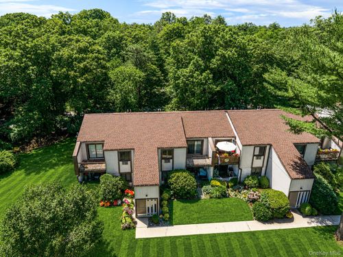 4a-35 Richmond Boulevard, Brookhaven, NY, 11779 | Card Image