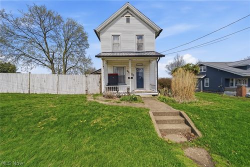 11275 Orrville St Nw, Massillon, OH, 44647-9512 | Card Image