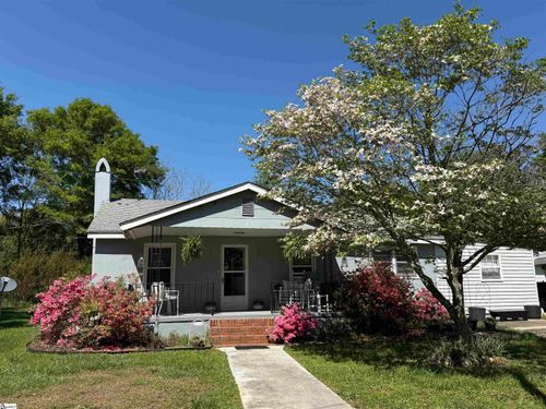 615 Taylor St, Central, SC, 29630-9187 | Card Image