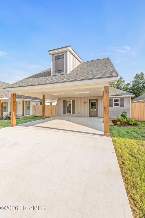 204 Camerons Cove Dr, Carencro, LA, 70520-6501 | Card Image