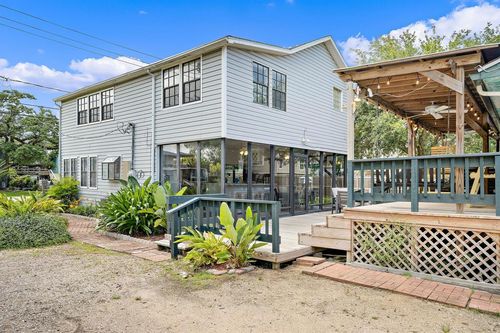 515 Clear Lake Rd, Clear Lake Shores, TX, 77565-2461 | Card Image