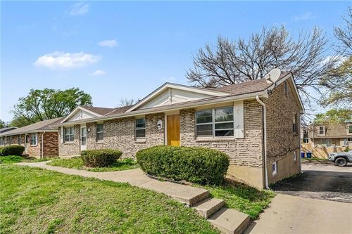 3522 Ne 72nd St, Kansas City, MO, 64119-1202 | Card Image