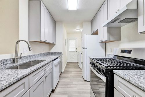 418-418 Parkhill Cv, Round Rock, TX, 78664-2709 | Card Image