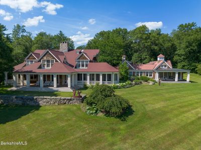 662 Brewer Hill Rd, House other with 5 bedrooms, 6 bathrooms and null parking in New Marlborough MA | Image 3