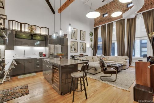 apt-411-1555 California St, Denver, CO, 80202-4275 | Card Image