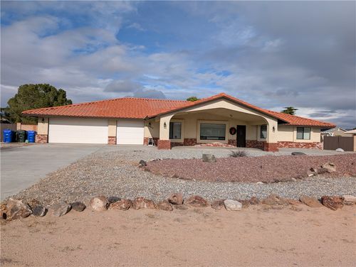 20180 Ottawa Rd, Apple Valley, CA, 92308-4409 | Card Image