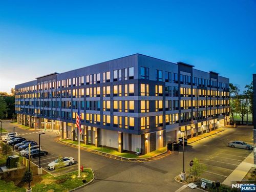 120 W Passaic St, Rochelle Park, NJ, 07662-3230 | Card Image