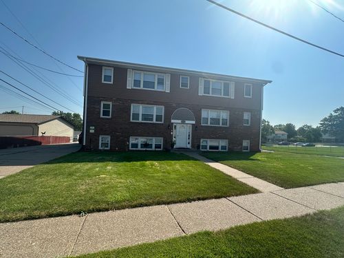2705 N Lincoln Ave, Davenport, IA, 52804-1442 | Card Image
