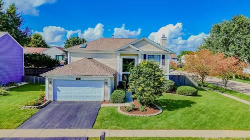 1301 Big Oak Trl, Aurora, IL, 60506-6302 | Card Image
