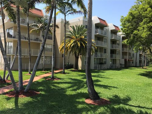 a-205-13100 Sw 92nd Ave, Miami, FL, 33176-5776 | Card Image