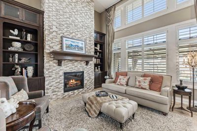 113 Silverado Crest Landing Sw, House detached with 4 bedrooms, 2 bathrooms and 6 parking in Calgary AB | Image 2