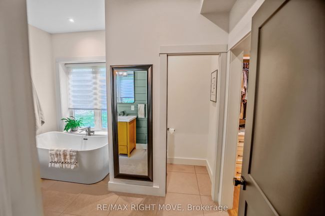 1025 Davis Dr, House other with 5 bedrooms, 3 bathrooms and 15 parking in Severn Bridge ON | Image 17