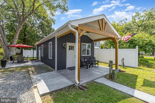 530 Monroe Bay Ave, COLONIAL BEACH, VA, 22443-2635 | Card Image