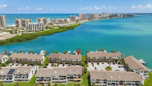 160 Marina Del Rey Ct, CLEARWATER BEACH, FL, 33767-2947 | Card Image