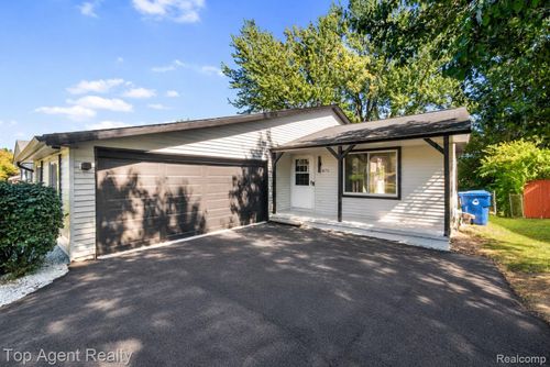 675 Woodingham Ave, Waterford, MI, 48328-4170 | Card Image