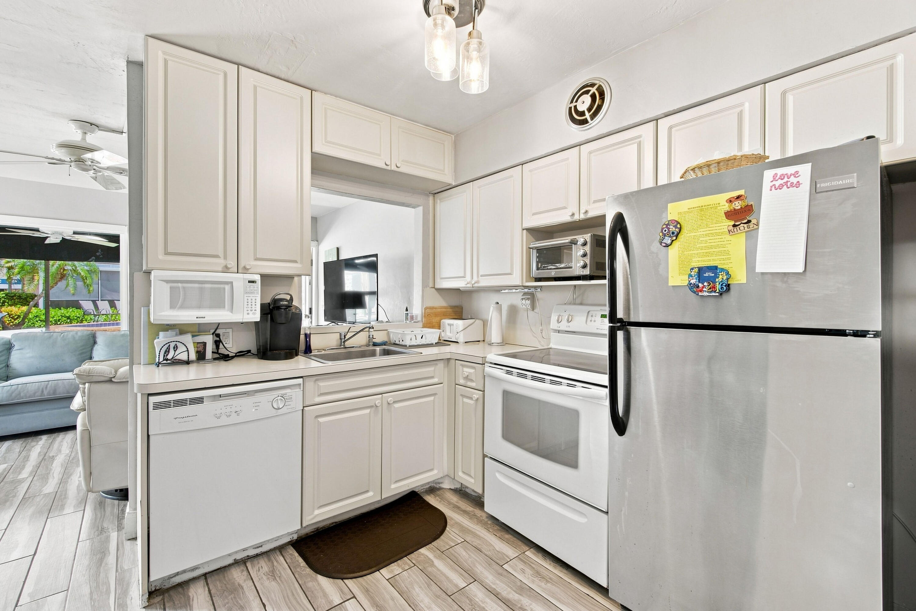 Residential Lease in Deerfield Beach 4