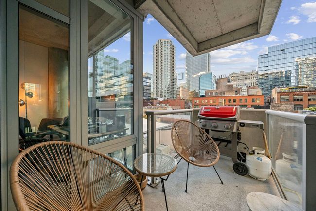 APT-603 - 201 W Grand Ave, Condo with 2 bedrooms, 2 bathrooms and 1 parking in CHICAGO IL | Image 22