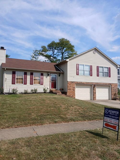 1115 Southpoint Dr, Georgetown, KY, 40324-1469 | Card Image