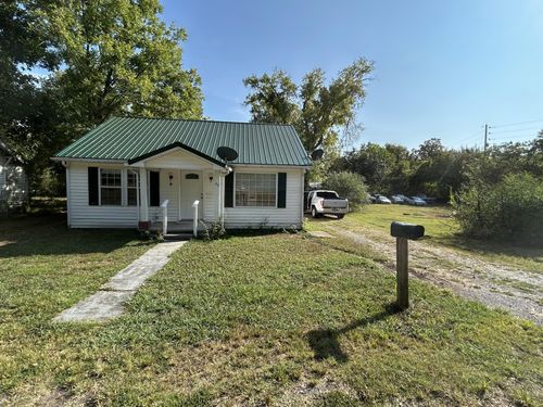 95 Front St, Stewart, TN, 37175-5000 | Card Image