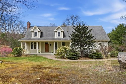 110 Turkey Hill Rd, Northampton, MA, 01062-9705 | Card Image