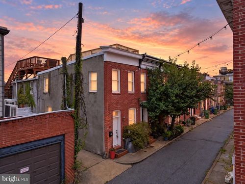 32 S Castle St, BALTIMORE, MD, 21231-1916 | Card Image