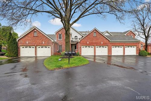 14033 Woods Mill Cove Dr, Chesterfield, MO, 63017-3438 | Card Image