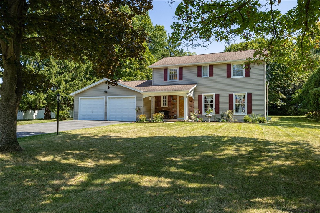 High Vista Trl, Webster, NY 14580