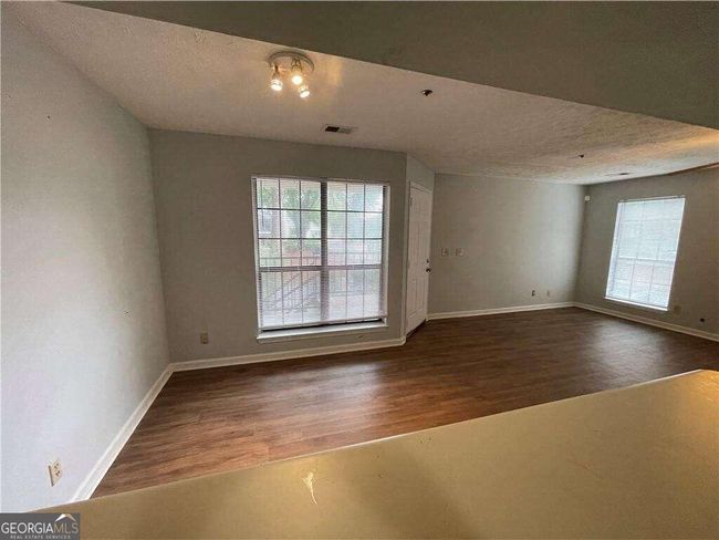 609 Windchase Ln, Condo with 2 bedrooms, 2 bathrooms and 1 parking in Stone Mountain GA | Image 6