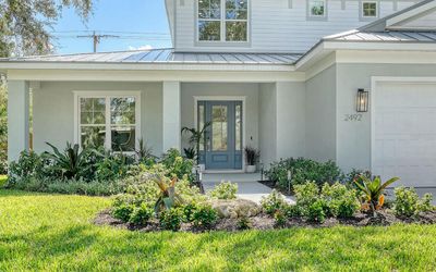 2492 S Milmar Drive, House other with 4 bedrooms, 3 bathrooms and null parking in Sarasota FL | Image 2