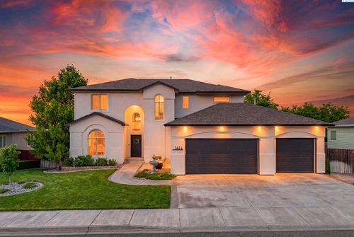1614 W 51st Ave, Kennewick, WA, 99337-4628 | Card Image