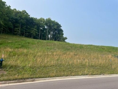 52 Madison Heights Dr, Onalaska, WI, 54650 | Card Image