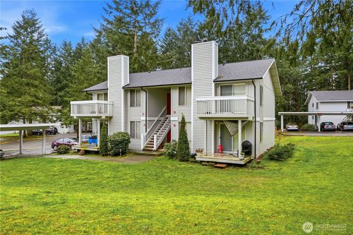 34027 1st Pl S, Federal Way, WA, 98003-4404 | Card Image