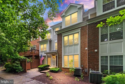 178-4339 Runabout Ln, FAIRFAX, VA, 22030-7944 | Card Image