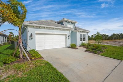 Premium Oversized Lot 9, 219 SqFt | Image 2