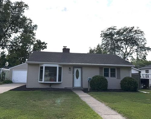 929 Hunt Avenue, NEENAH, WI, 54956 | Card Image