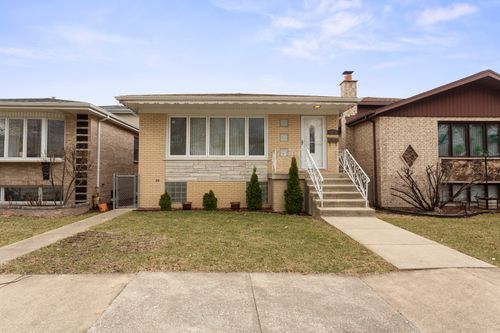 4567 N Merrimac Ave, CHICAGO, IL, 60630-3017 | Card Image