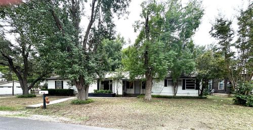 404 Pecan Street, Grandview, TX, 76050 | Card Image