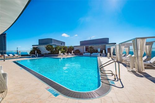 4509-1000 Brickell Plz, Miami, FL, 33131-3833 | Card Image