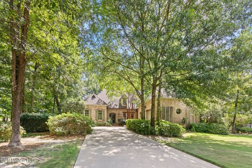 131 Oakhurst Trl, Ridgeland, MS, 39157-8641 | Card Image
