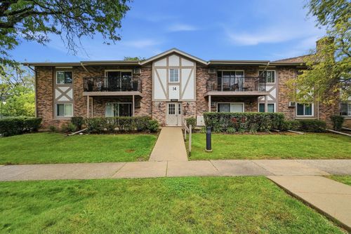104-9S110 Lake Dr, Willowbrook, IL, 60527-2539 | Card Image