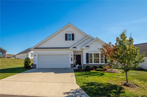 152 Liberty Blvd, Canonsburg, PA, 15317-5257 | Card Image