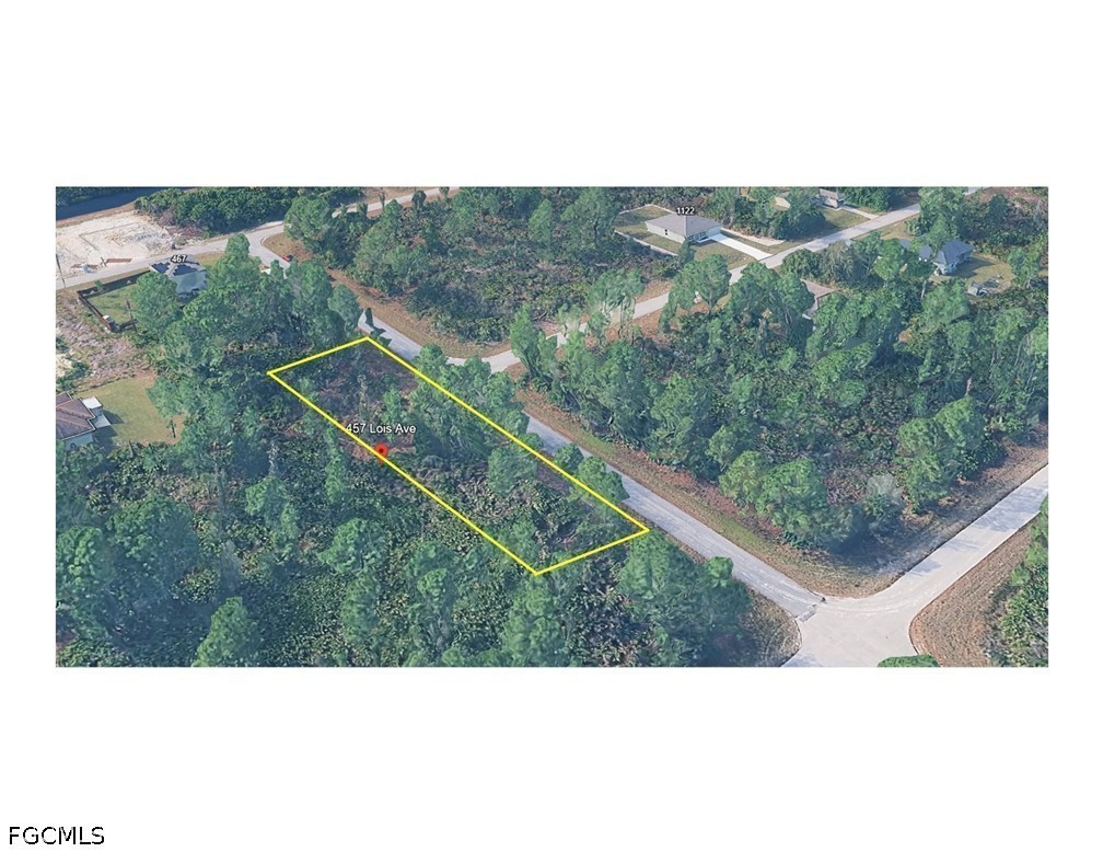 Land in Lehigh Acres 2