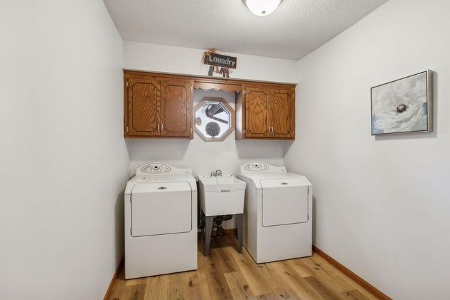 5929 Oxford St N, House other with 4 bedrooms, 4 bathrooms and null parking in Shoreview MN | Image 40